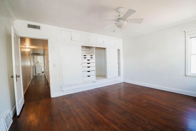 895 E Cross Avenue, Tulare, CA 93274