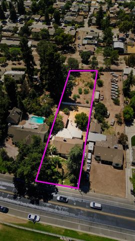 895 E Cross Avenue, Tulare, CA 93274