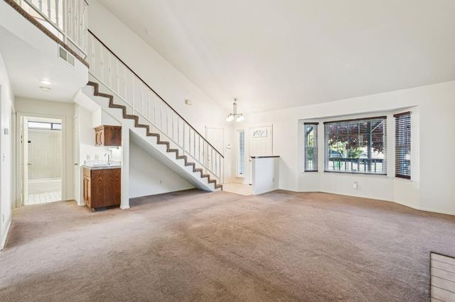 330 Finch Run, Lodi, CA 95240