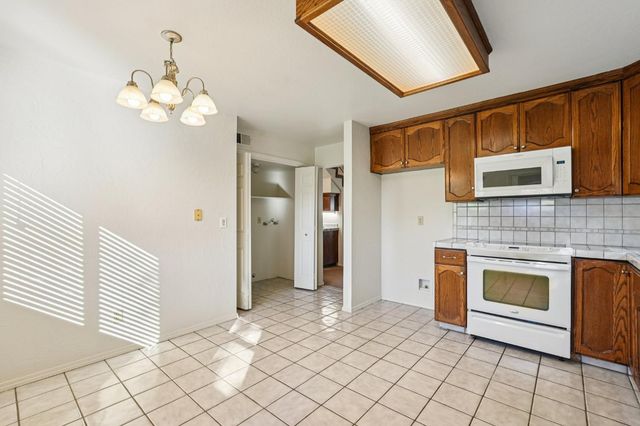 330 Finch Run, Lodi, CA 95240