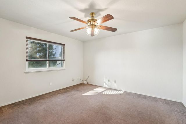 330 Finch Run, Lodi, CA 95240