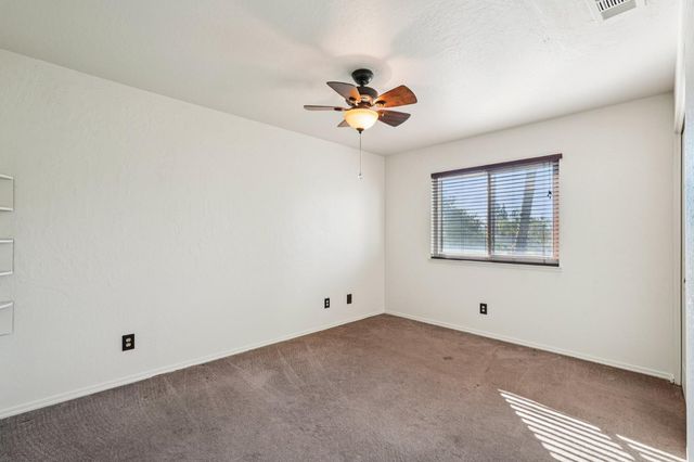 330 Finch Run, Lodi, CA 95240