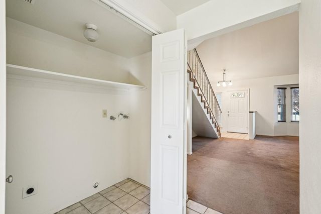 330 Finch Run, Lodi, CA 95240