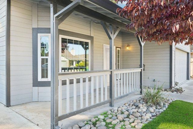 330 Finch Run, Lodi, CA 95240