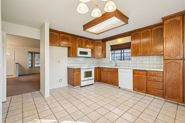 330 Finch Run, Lodi, CA 95240