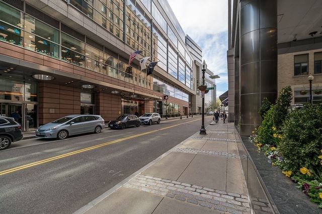 1 Avery St 17F, Boston, MA 02111