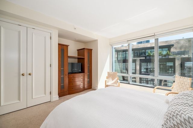 1 Avery St 17F, Boston, MA 02111