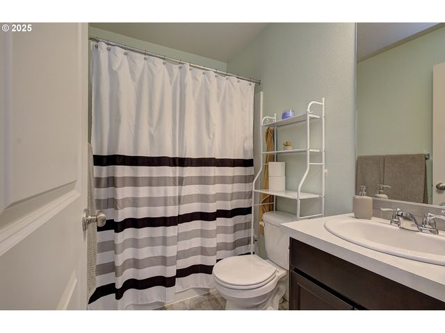 2145 Ne 118TH Pl, Vancouver, WA 98684