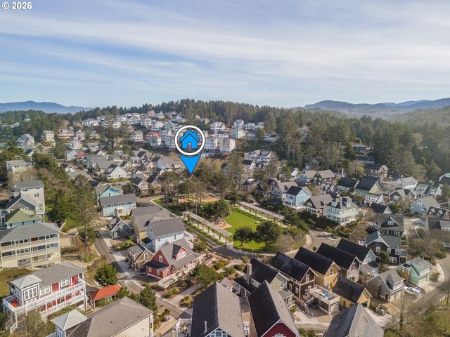 617 Sw 27TH Way, Lincoln City, OR 97367