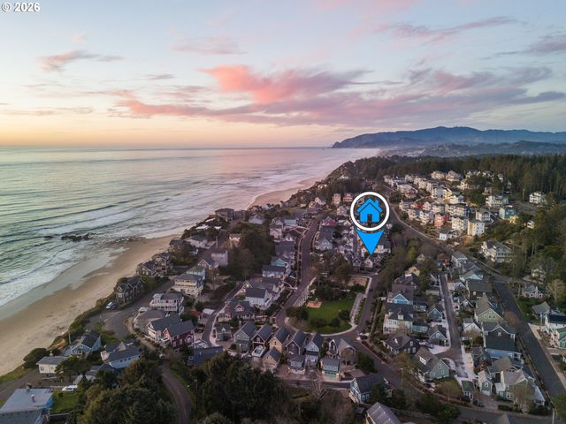 617 Sw 27TH Way, Lincoln City, OR 97367