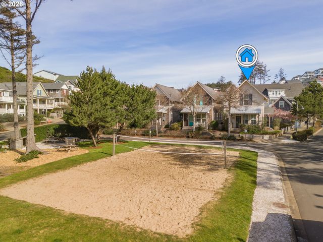 617 Sw 27TH Way, Lincoln City, OR 97367