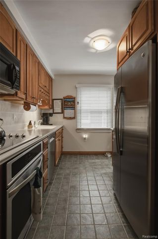 442 N Melborn Street, Dearborn, MI 48128