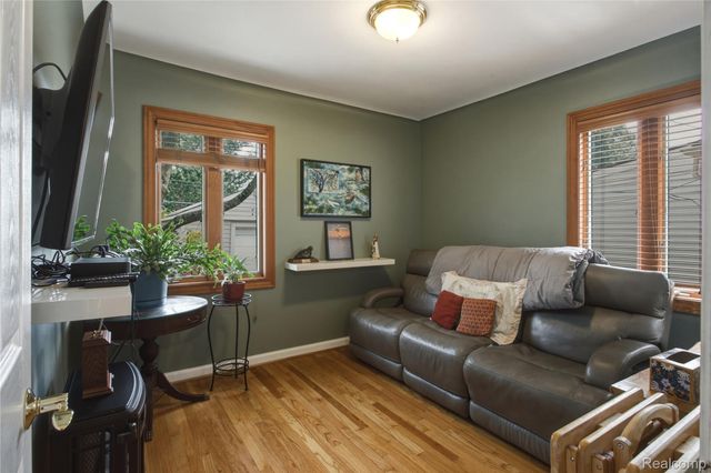 442 N Melborn Street, Dearborn, MI 48128