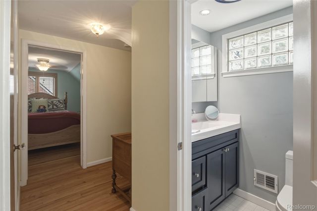 442 N Melborn Street, Dearborn, MI 48128
