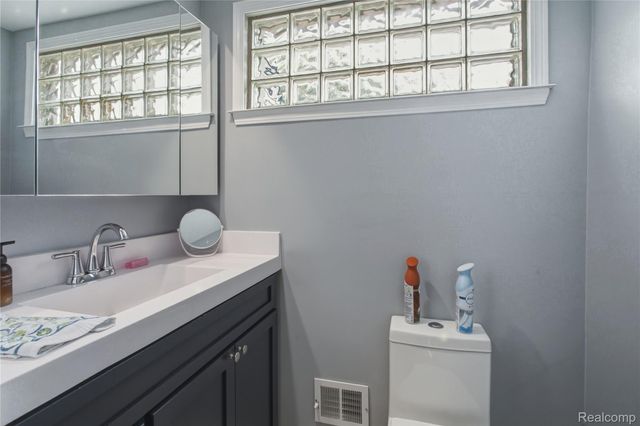 442 N Melborn Street, Dearborn, MI 48128