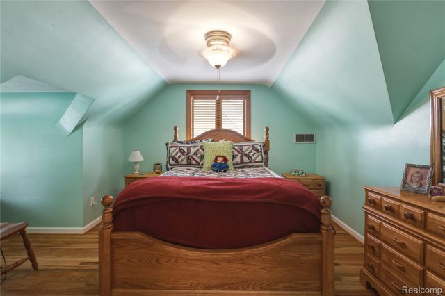 442 N Melborn Street, Dearborn, MI 48128