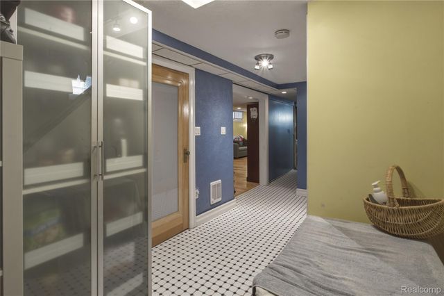 442 N Melborn Street, Dearborn, MI 48128