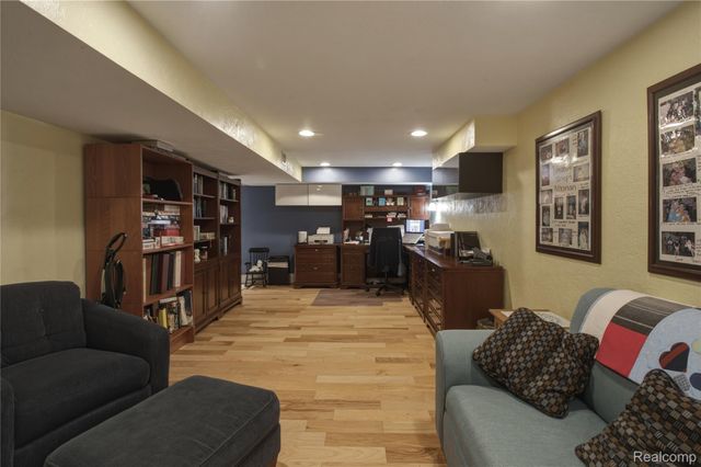 442 N Melborn Street, Dearborn, MI 48128