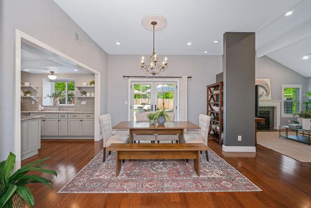 1045 Harrington Way, Carmichael, CA 95608