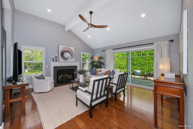 1045 Harrington Way, Carmichael, CA 95608