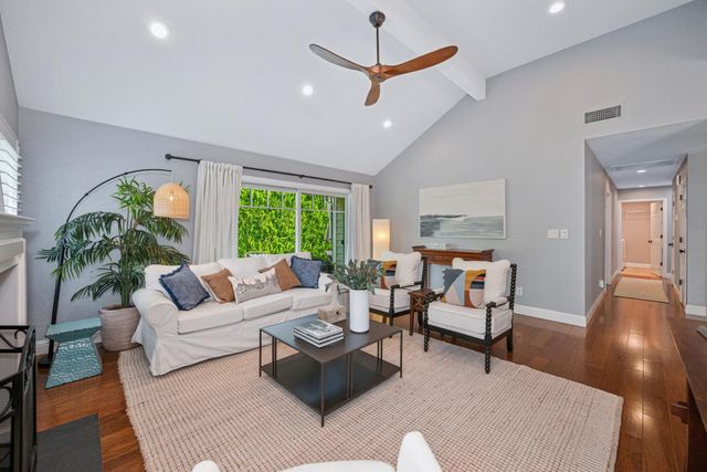 1045 Harrington Way, Carmichael, CA 95608