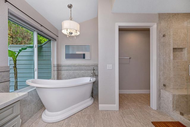 1045 Harrington Way, Carmichael, CA 95608