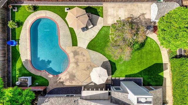 1045 Harrington Way, Carmichael, CA 95608