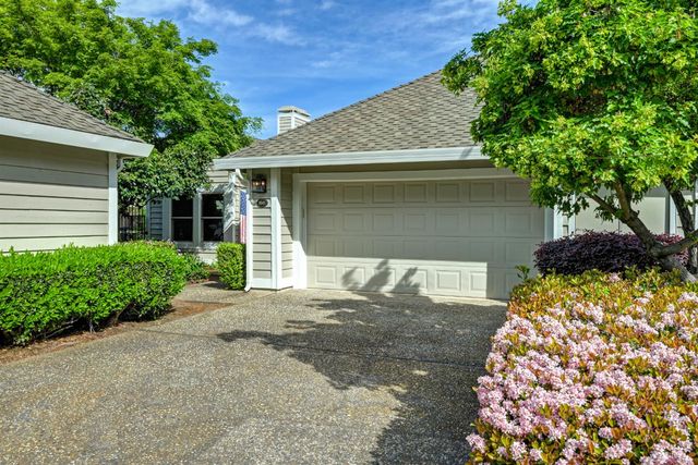 1045 Harrington Way, Carmichael, CA 95608