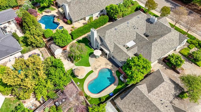 1045 Harrington Way, Carmichael, CA 95608