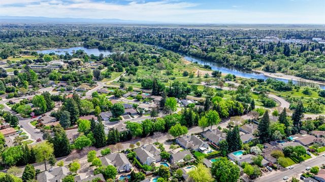 1045 Harrington Way, Carmichael, CA 95608