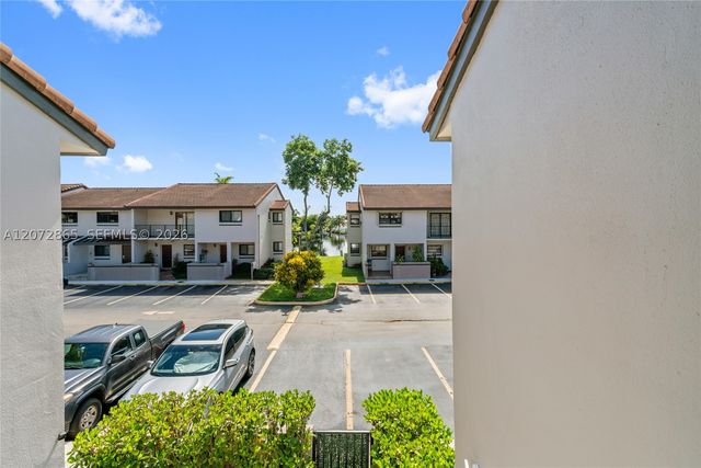 13412 SW 62nd St 103M, Miami, FL 33183