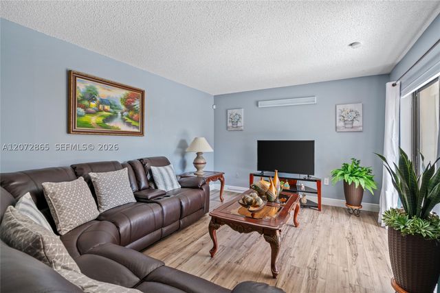 13412 SW 62nd St 103M, Miami, FL 33183