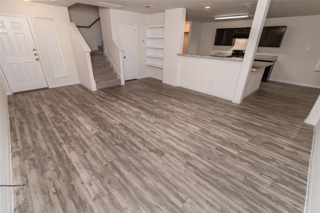 10107 Piave Drive, Houston, TX 77044