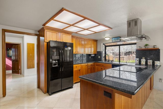 1744 Haggin Grove Way, Carmichael, CA 95608