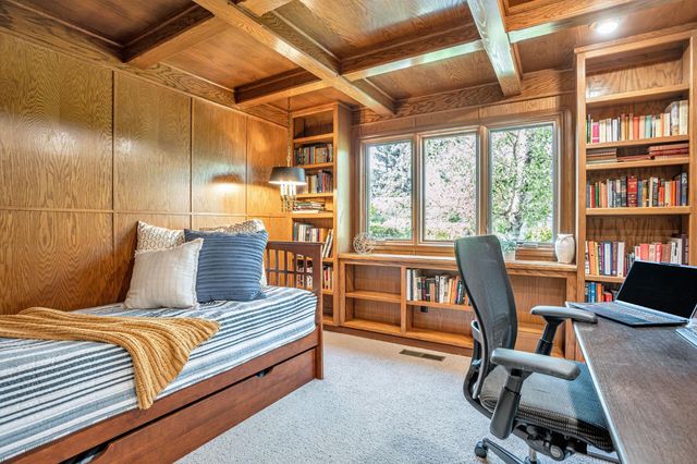 1744 Haggin Grove Way, Carmichael, CA 95608