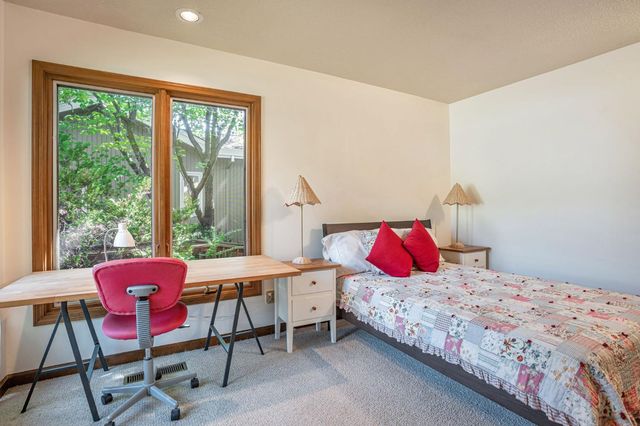 1744 Haggin Grove Way, Carmichael, CA 95608