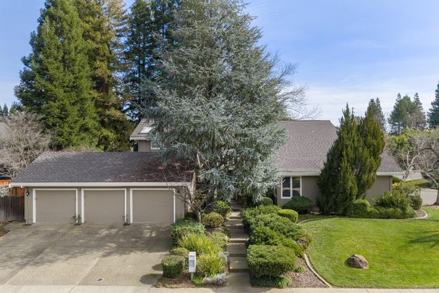 1744 Haggin Grove Way, Carmichael, CA 95608