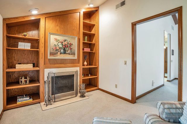 1744 Haggin Grove Way, Carmichael, CA 95608