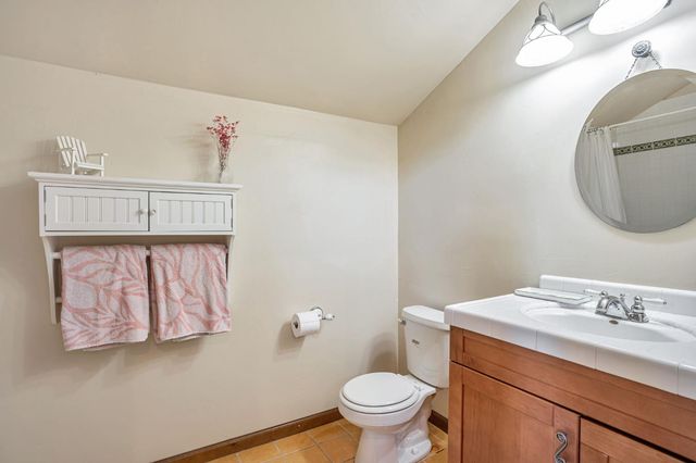 1744 Haggin Grove Way, Carmichael, CA 95608