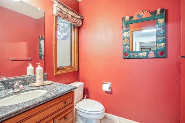 1744 Haggin Grove Way, Carmichael, CA 95608