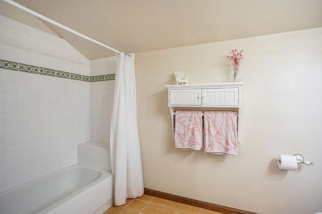 1744 Haggin Grove Way, Carmichael, CA 95608