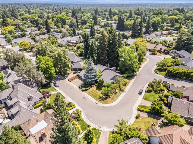 1744 Haggin Grove Way, Carmichael, CA 95608