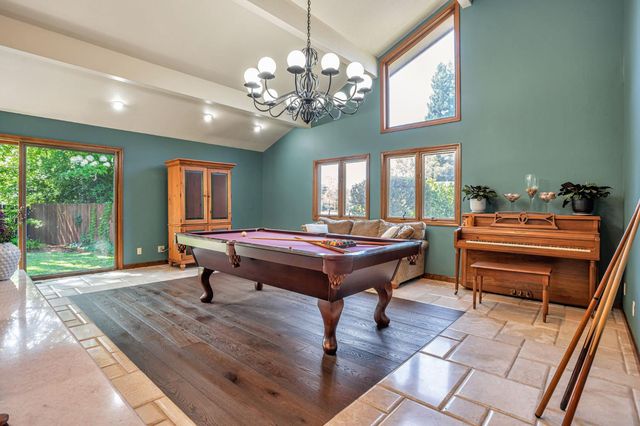 1744 Haggin Grove Way, Carmichael, CA 95608