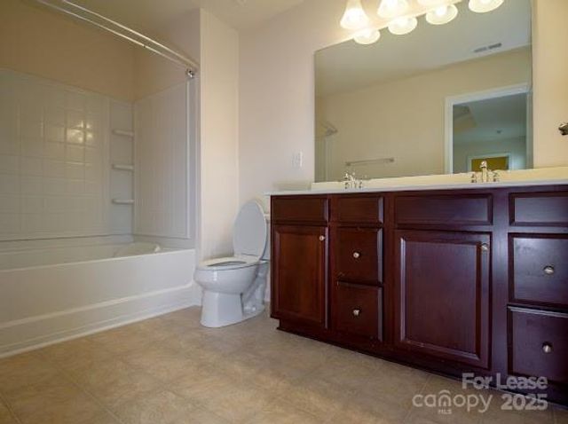 2415 Alyssa Lane, Charlotte, NC 28208