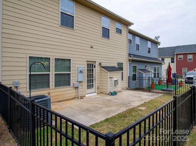 2415 Alyssa Lane, Charlotte, NC 28208