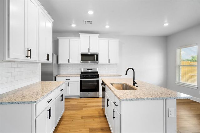 12013 SW 30th Street, Yukon, OK 73099