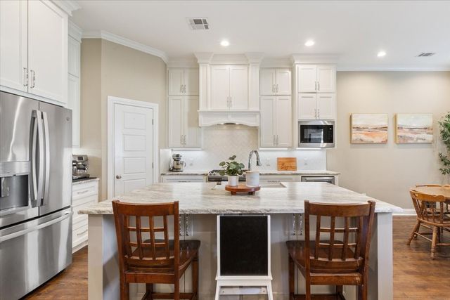 10337 Fallen Leaf Drive, Waco, TX 76712