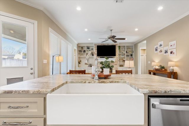 10337 Fallen Leaf Drive, Waco, TX 76712