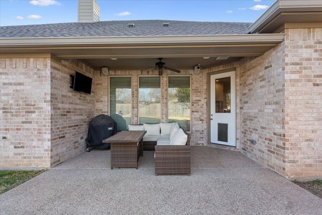 10337 Fallen Leaf Drive, Waco, TX 76712