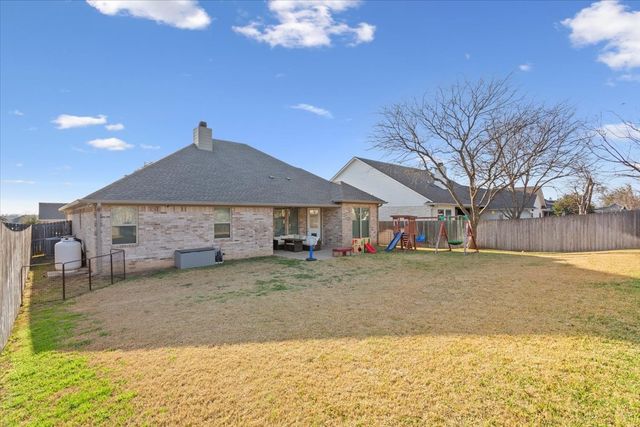 10337 Fallen Leaf Drive, Waco, TX 76712
